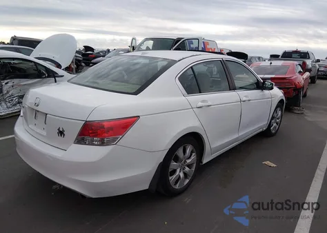 2010 Honda Accord 2.4 Ex-L из США, поврежденный, VIN 1HGCP2F8XAA033053